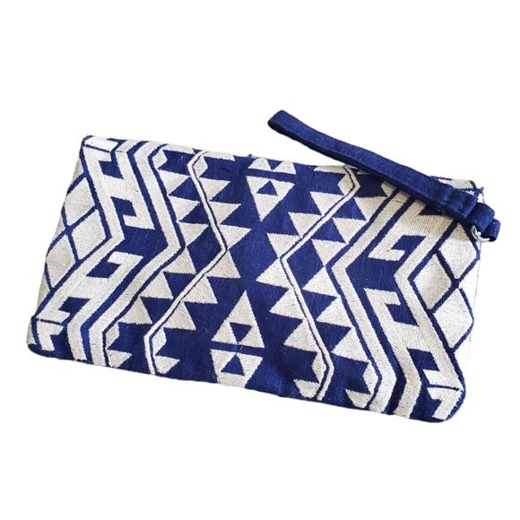Limited Edition Aztec Pattern Embroidered Wristlet Clutch Royal Blue & White - Picture 6 of 7
